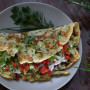 Cuketová omeleta s paprikovo–tvarohovou plnkou