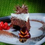 Perník s krémom z mascarpone a maku