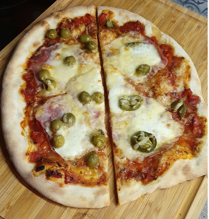Kvásková pizza bez rozkvasu