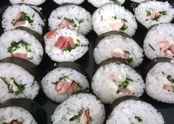 Pikantné bryndzové sushi rolky