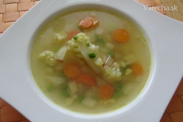 Jarná zeleninová polievka