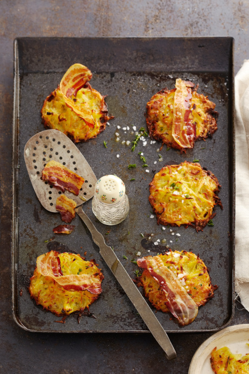 Zemiakové placky so syrom a s chrumkavou slaninou