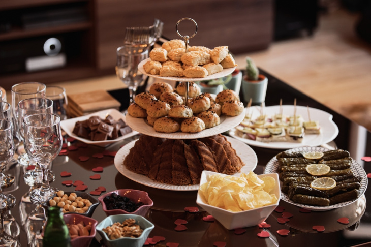 Ako zvládnuť prípravu na návštevu bez stresu? Toto sú tajomstvá šikovného hostiteľa