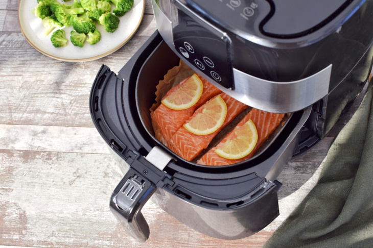 Teplovzdušná fritéza: Všetko, čo by ste mali vedieť predtým, než ju začnete používať