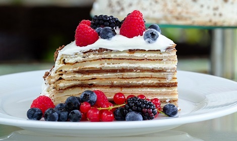 Palacinková torta s tvarohovým krémom