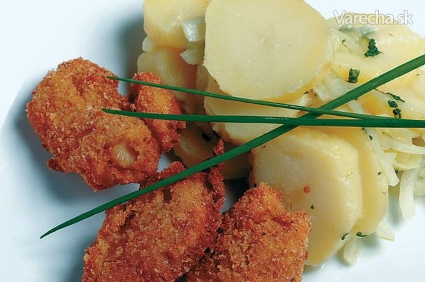 Recept - Vyprážané držky s cibuľovo– zemiakovým šalátom