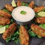 Cícerový falafel s baklažánom a citrónovým tahini dipom (videorecept)