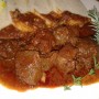 Guláš z diviny na červenom víne s brusnicami (fotorecept)