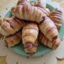 Kysnuté rožky s nivou a párkami (fotorecept)