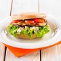 Vegetariánsky bezlepkový burger s baklažánom