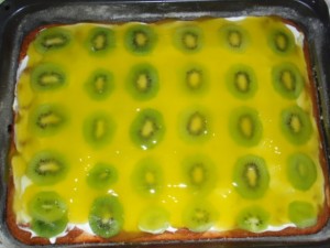 Zákuskový marhuľový koláčik s kivi - obrázok 4