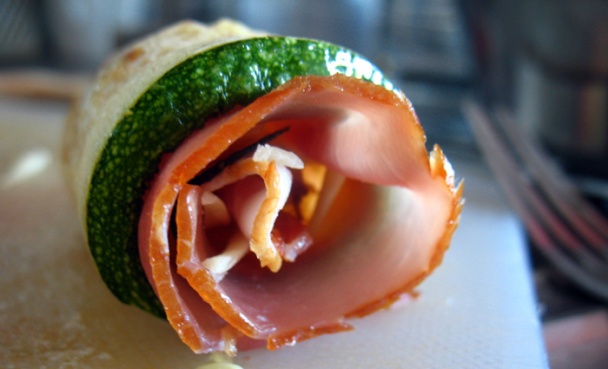 Pečené cukinové rolky s prosciuttom - obrázok 4