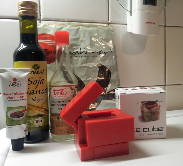 Sushi so zelenou baby šparglou - obrázok 1