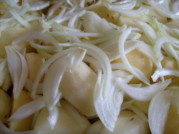 Krkovica v koberčeku so sviežou prílohou (fotorecept) - obrázok 4