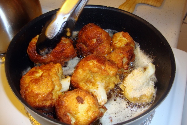 Letný paradajkový šalát s mušličkami a vyprážaným karfiolom (fotorecept) - obrázok 6