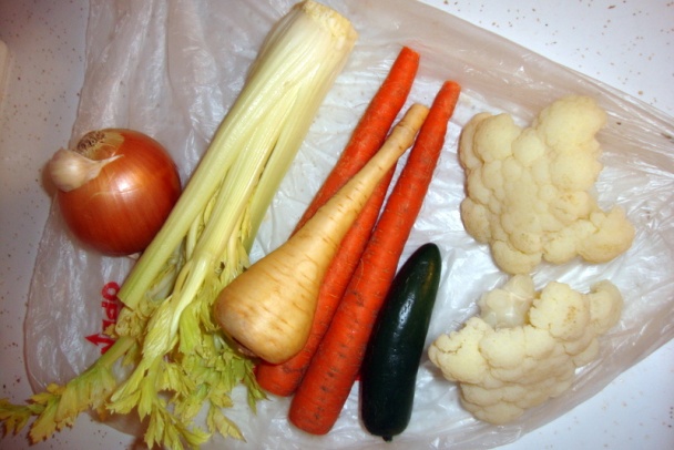 Zeleninová polievka s drobkami z morky (fotorecept) - obrázok 2