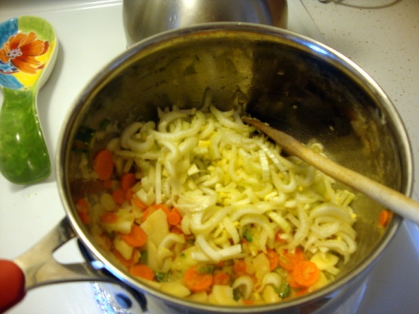 Zeleninová polievka s drobkami z morky (fotorecept) - obrázok 4