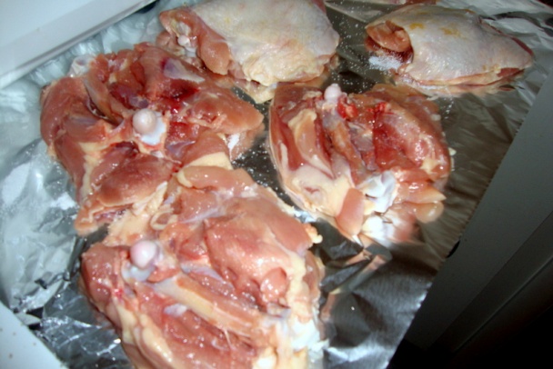 Opečené kuracie stehná na cesnaku a olivách (fotorecept) - obrázok 2