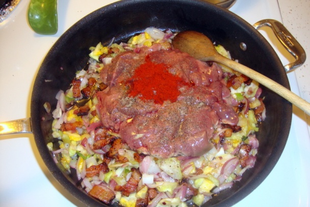 Kuracia pečeň s jadrovníkmi paprík a hubami (fotorecept) - obrázok 2