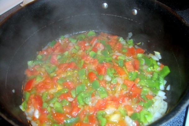 Zemiakový paprikáš s púchovskou klobásou (fotorecept) - obrázok 1