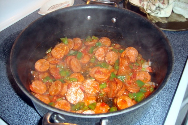 Zemiakový paprikáš s púchovskou klobásou (fotorecept) - obrázok 2