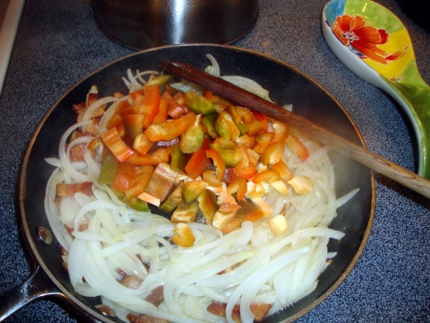 Kuracia pečeň restovaná s paprikou (fotorecept) - obrázok 5