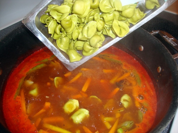 Rýchla diétna zeleninová polievka – LG – s tortellini (fotorecept) - obrázok 7