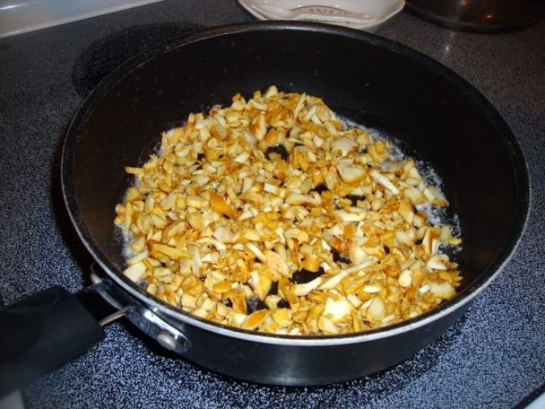 Cestoviny s hubovou omáčkou z kuriatok (fotorecept) - obrázok 2