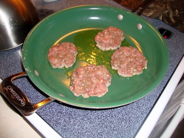 Raňajkové bravčovinky s caesar šalátom (fotorecept) - obrázok 4