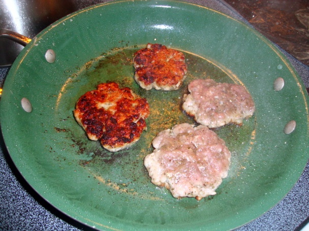 Raňajkové bravčovinky s caesar šalátom (fotorecept) - obrázok 5