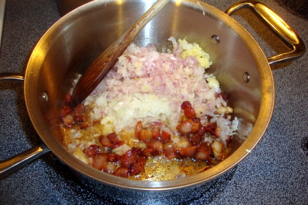 Zemiaková polievka s hubami a bravčovinou (fotorecept) - obrázok 3