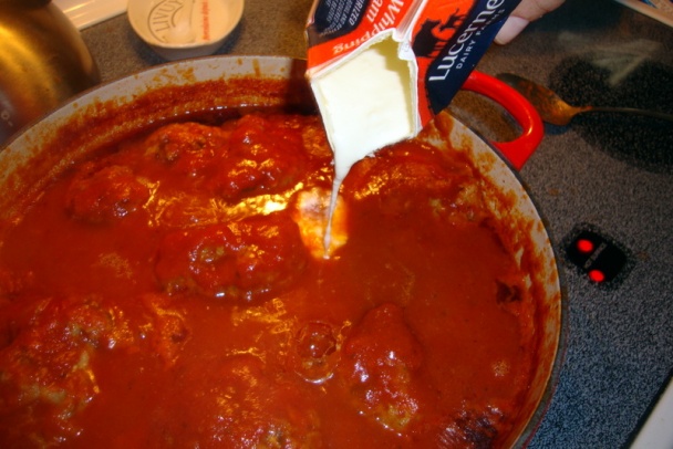 Trojmäsové gigant gule v arrabbiata-marinara omáčke (fotorecept) - obrázok 10