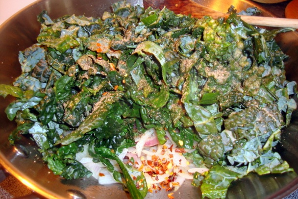 Teplý šalát z lacinato kelu so sladkými zemiakami (fotorecept) - obrázok 2