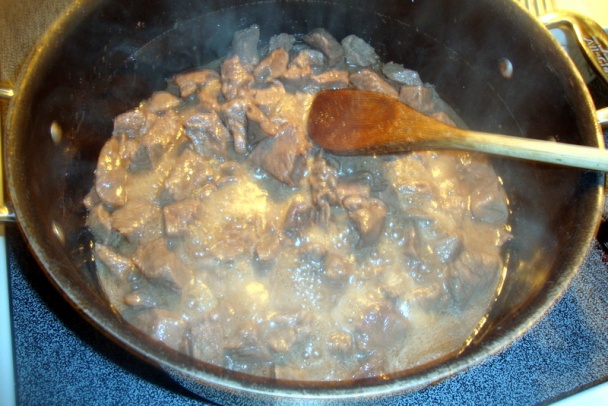 Hovädzí paprikáš s hubami (fotorecept) - obrázok 3