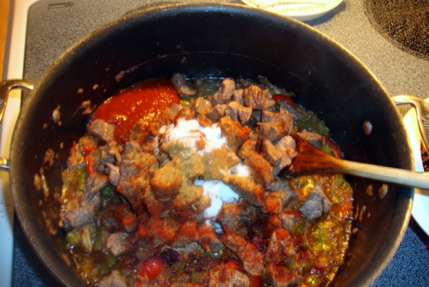 Hovädzí paprikáš s hubami (fotorecept) - obrázok 8