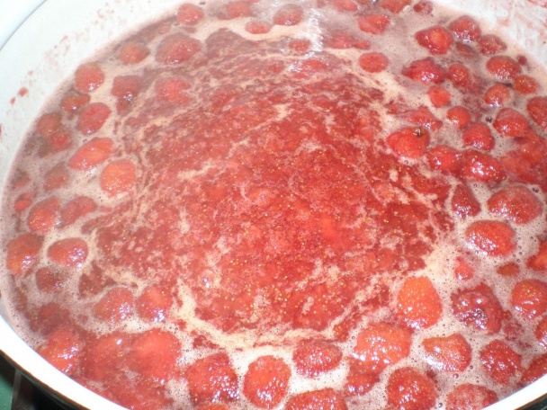 Jahodový džem (fotorecept) - obrázok 8