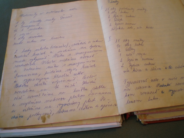 Makovníky a orechovníky zo zabáraného cesta - obrázok 1