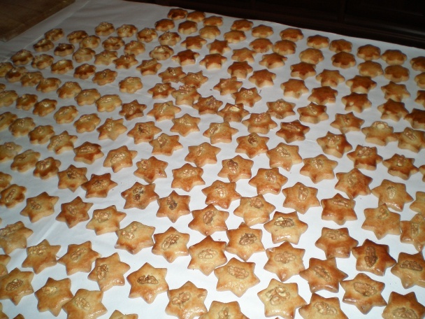 Medový závin - plnený medovník - obrázok 7