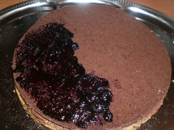 Skladaná orechová torta - obrázok 5