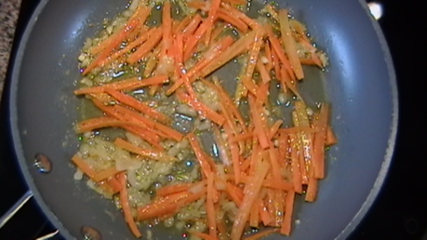 Špecle s cuketou, pórom a mrkvičkou (fotorecept) - obrázok 2