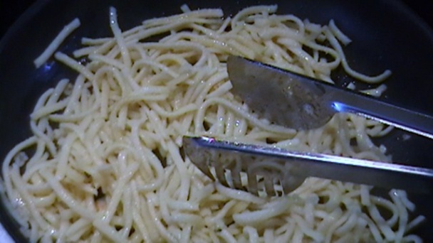 Špecle s cuketou, pórom a mrkvičkou (fotorecept) - obrázok 7