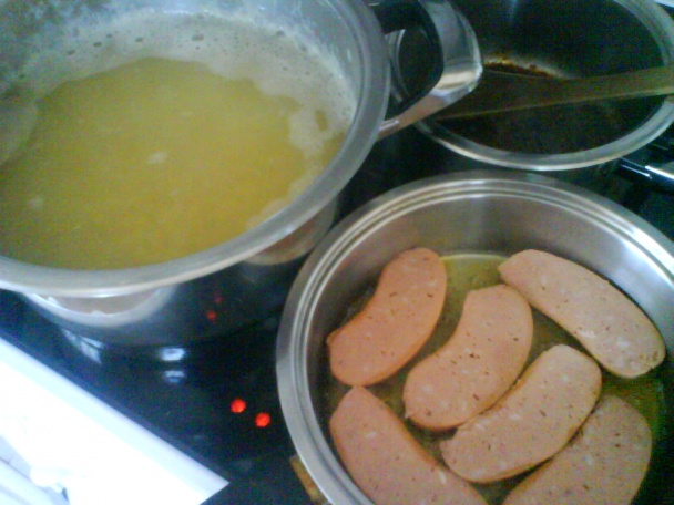 Hrachová kaša s opraženými špekačkami, ako ju robím ja (fotorecept) - obrázok 1