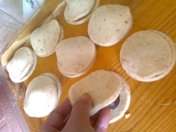 Rýchle slivkové knedlíky - obrázok 8