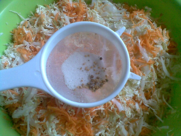 Svieži šalát....mrkva v čínskej kapuste (fotorecept) - obrázok 2