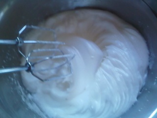 Maľovaná roláda s jahodami ( fotorecept ) - obrázok 3