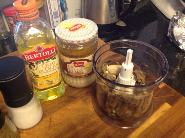 Baklažánová nátierka so šalátom - obrázok 1