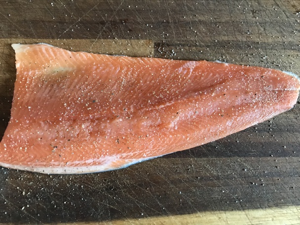 Pstruh lososovitý na masle - obrázok 1