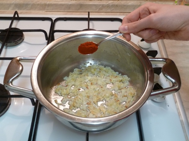 Pravé maďarské kurča na paprike - obrázok 3