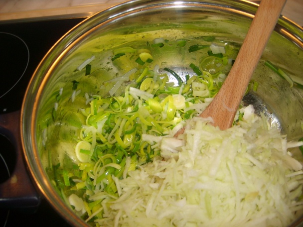 Pórovo-kalerábová polievka (fotorecept) - obrázok 2