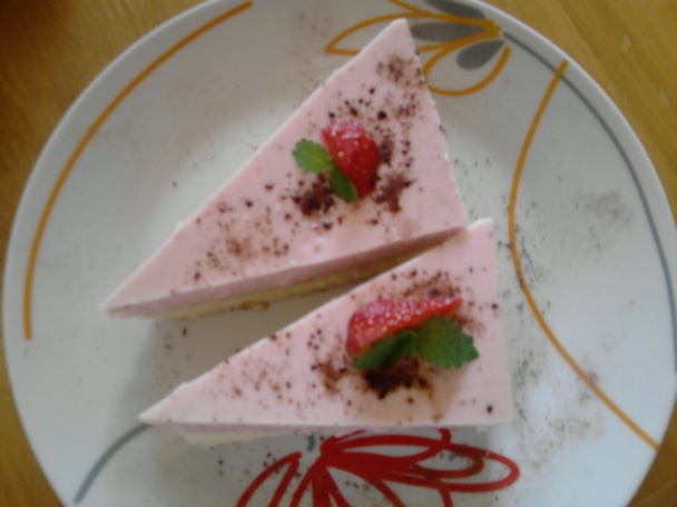 Jahodovo - smotanový koláč  - obrázok 3